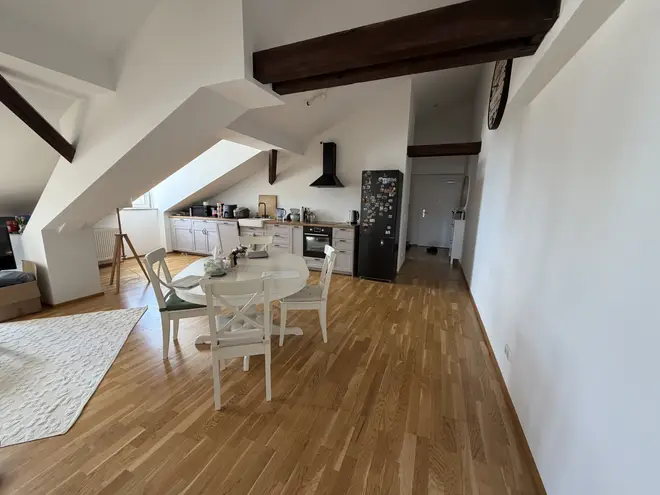 3 Zimmer Wohnung mit 75 m² in München – Bild 2