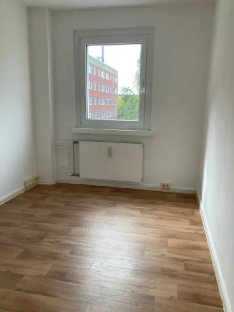 3 Zimmer Wohnung mit 56 m² in Dessau-Roßlau – Bild 1