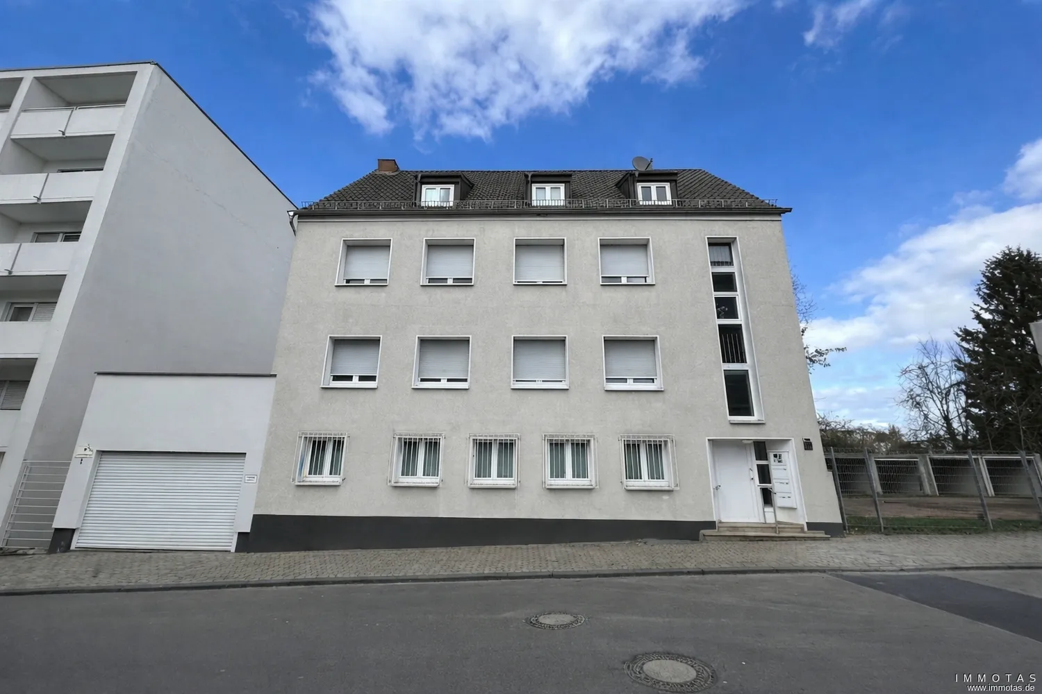2 Zimmer Wohnung mit 113 m² in Saarbrücken – Bild 1