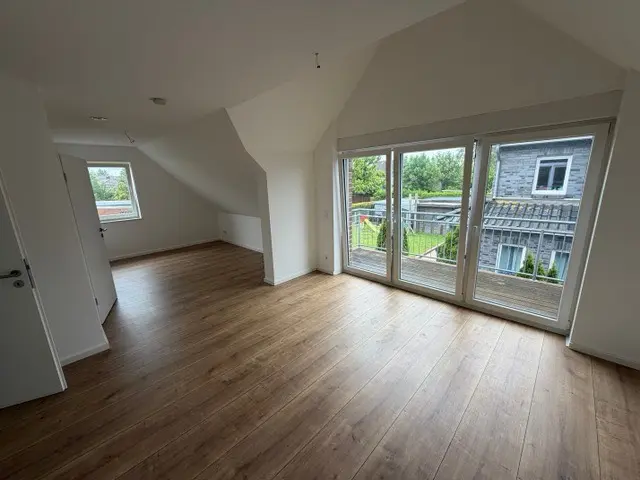 4 Zimmer Wohnung mit 95 m² in Achim – Bild 1