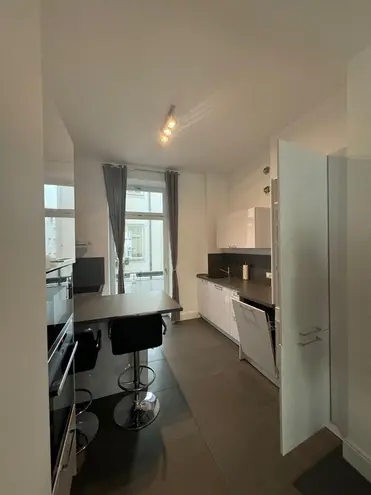 3 Zimmer Wohnung mit 110 m² in München – Bild 3