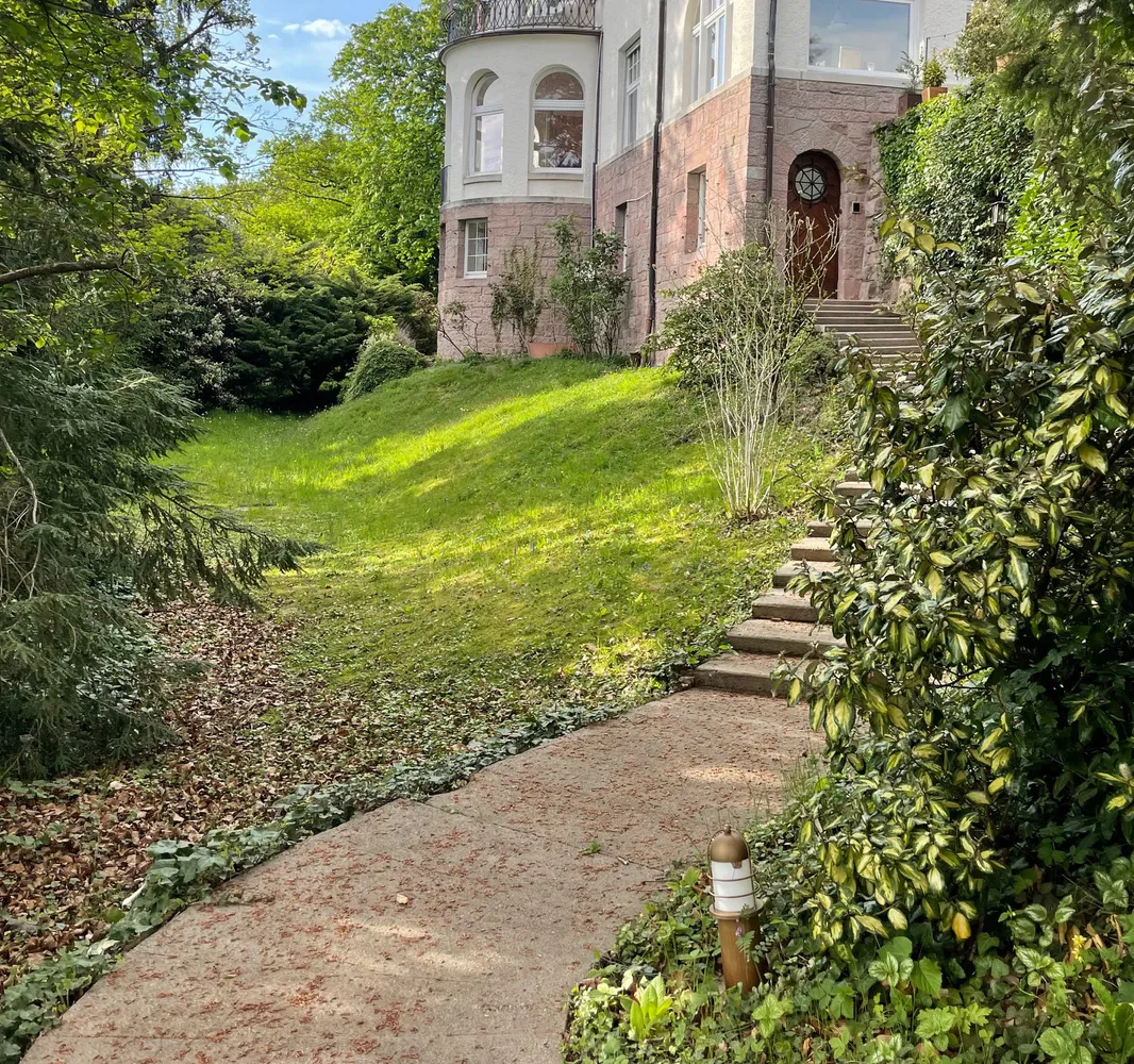 4 Zimmer Wohnung mit 143 m² in Baden-Baden – Bild 1