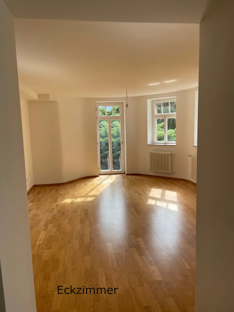 4 Zimmer Wohnung mit 143 m² in Baden-Baden – Bild 2