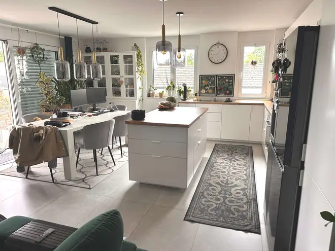 4 Zimmer Wohnung mit 116 m² in Karlsruhe – Bild 1