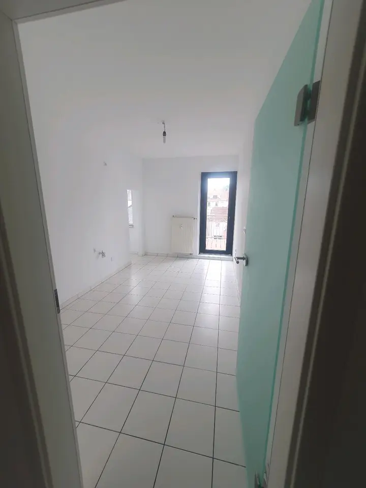 3 Zimmer Wohnung mit 86 m² in Saarbrücken – Bild 2