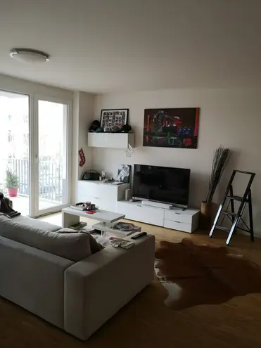 2 Zimmer Wohnung mit 83 m² in Frankfurt am Main – Bild 2