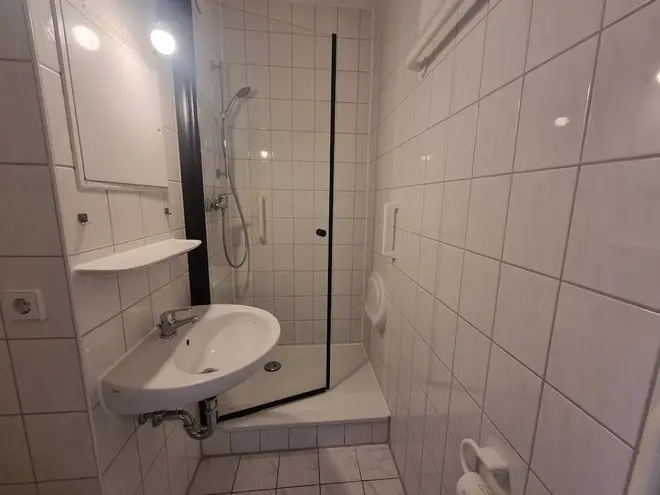 2 Zimmer Wohnung mit 34 m² in Halle (Saale) – Bild 5