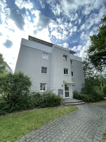 2 Zimmer Wohnung mit 61 m² in Dresden – Bild 1