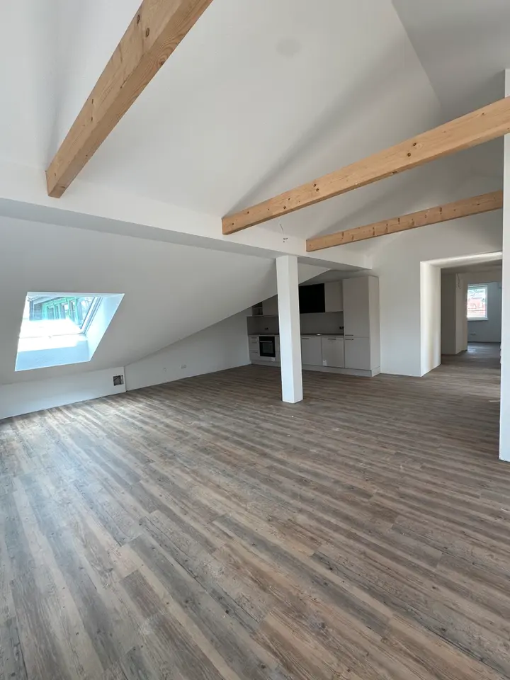 4 Zimmer Wohnung mit 140 m² in Fulda – Bild 1