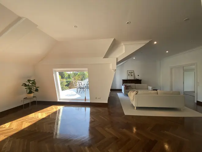 2 Zimmer Wohnung mit 150 m² in Krefeld – Bild 2