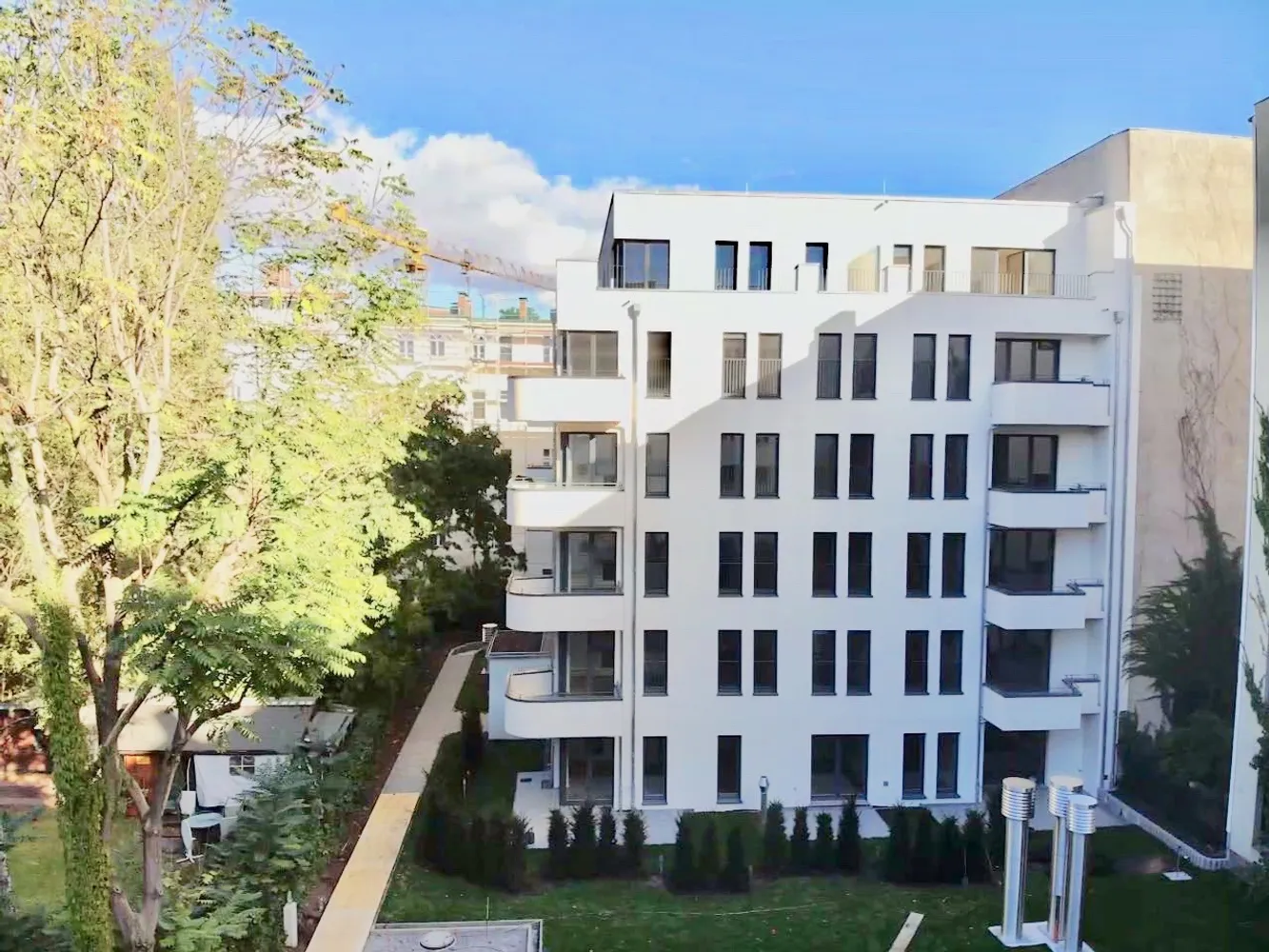 4 Zimmer Wohnung mit 115 m² in Berlin – Bild 1