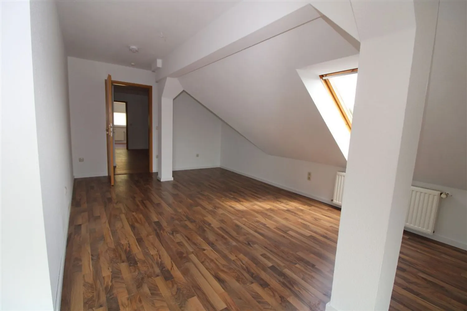 3 Zimmer Wohnung mit 76 m² in Plauen – Bild 4