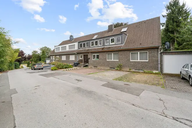 5 Zimmer Wohnung mit 168 m² in Düsseldorf – Bild 2