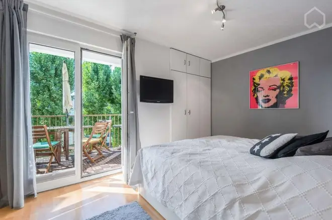 WG-Zimmer mit 66 m² in Frankfurt am Main – Bild 1