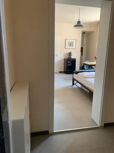 1 Zimmer Wohnung mit 30 m² in Köln – Bild 2
