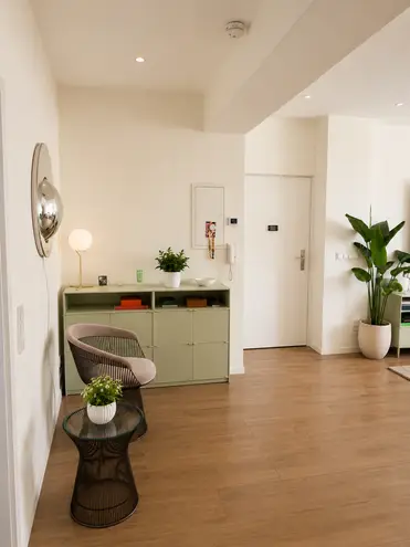 2 Zimmer Wohnung mit 70 m² in Düsseldorf – Bild 2
