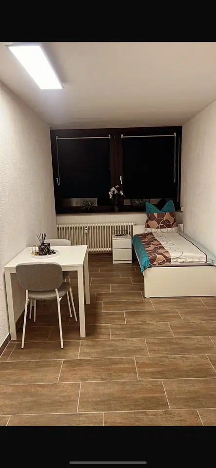 WG-Zimmer mit 210 m² in Ludwigshafen – Bild 1