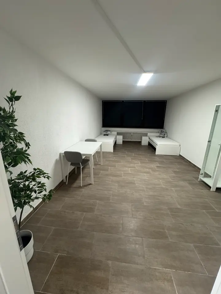 WG-Zimmer mit 210 m² in Ludwigshafen – Bild 2