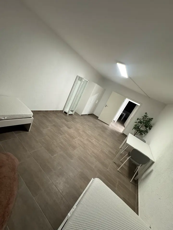WG-Zimmer mit 210 m² in Ludwigshafen – Bild 4