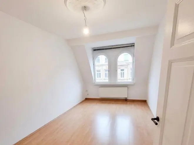 4 Zimmer Wohnung mit 108 m² in Nürnberg – Bild 3