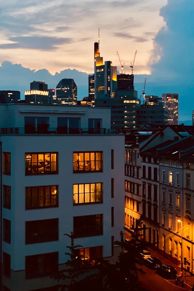 3 Zimmer Wohnung mit 142 m² in Frankfurt am Main – Bild 4