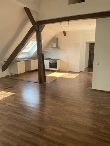 3 Zimmer Wohnung mit 100 m² in Lübeck – Bild 2