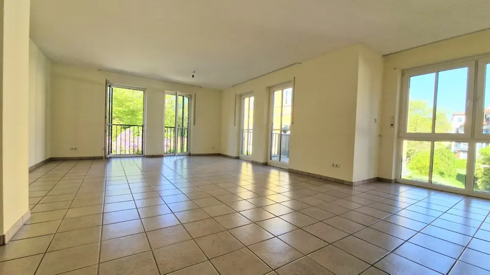 4 Zimmer Wohnung mit 127 m² in Bayreuth – Bild 1