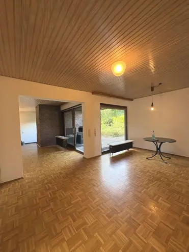 6 Zimmer Haus mit 228 m² in Wiesbaden – Bild 4