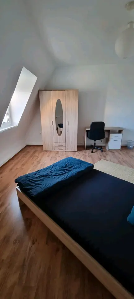 WG-Zimmer mit 120 m² in Stuttgart – Bild 2