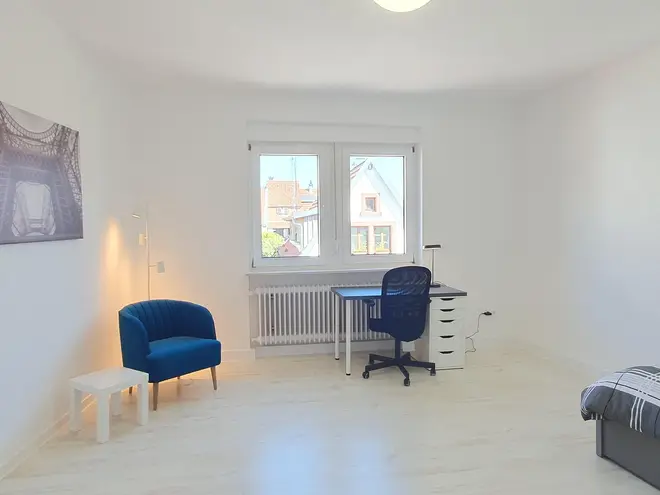 6 Zimmer Wohnung mit 140 m² in Karlsruhe – Bild 11