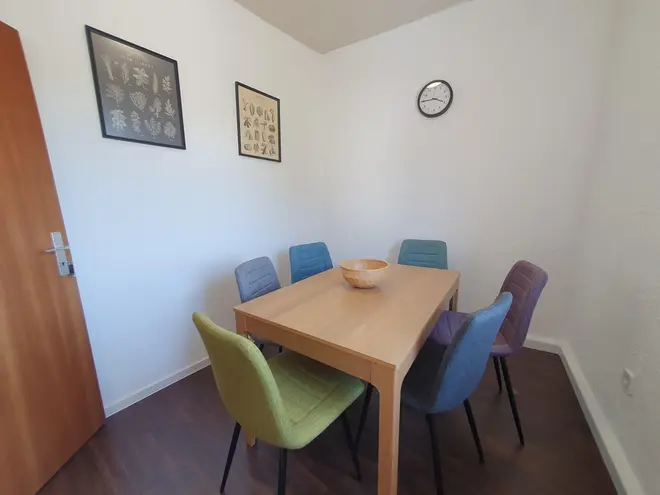6 Zimmer Wohnung mit 140 m² in Karlsruhe – Bild 4