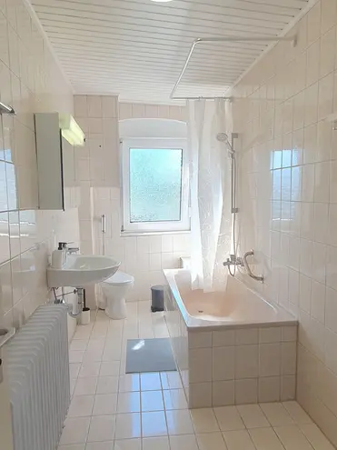 6 Zimmer Wohnung mit 140 m² in Karlsruhe – Bild 6