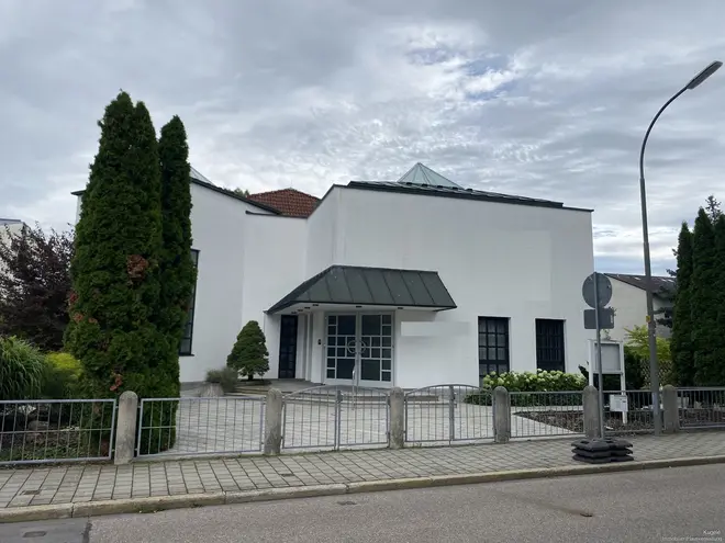 6 Zimmer Haus mit 536 m² in Ingolstadt – Bild 1