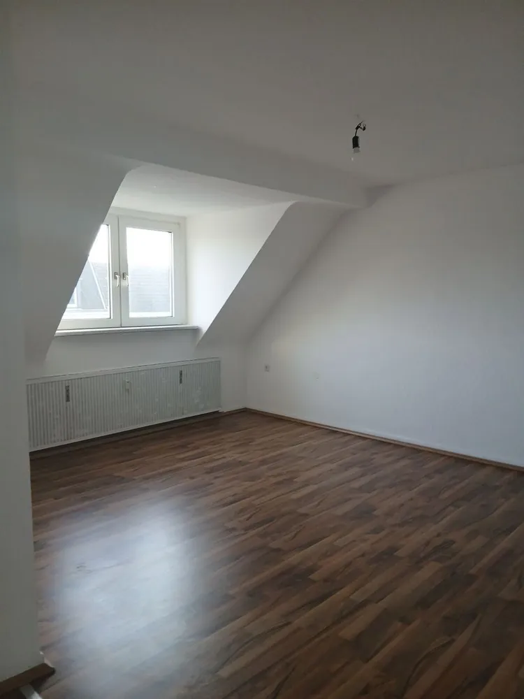 4 Zimmer Wohnung mit 109 m² in Oberhausen – Bild 4