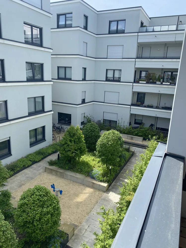 4 Zimmer Wohnung mit 107 m² in Regensburg – Bild 2