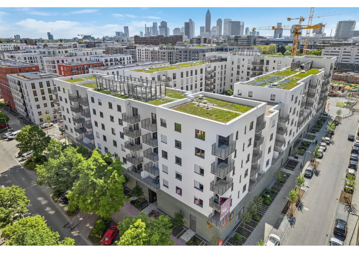 4 Zimmer Wohnung mit 112 m² in Frankfurt am Main – Bild 1