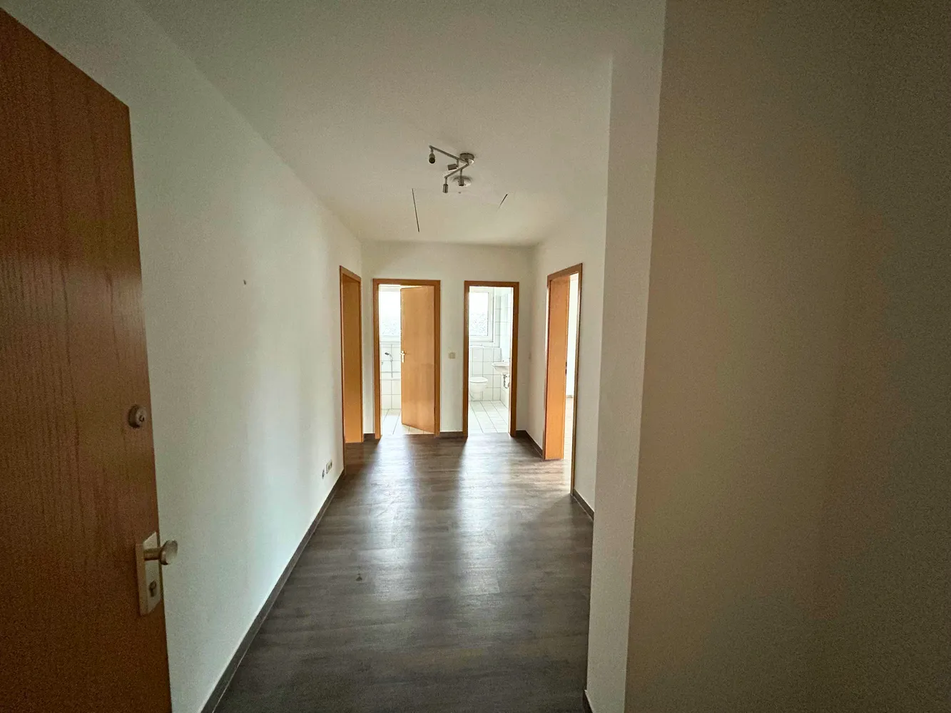 2 Zimmer Wohnung mit 75 m² in Essen – Bild 2