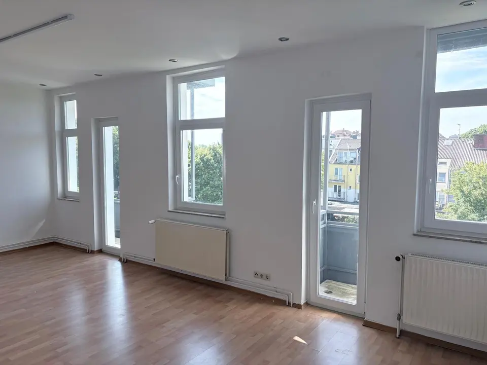 2 Zimmer Wohnung mit 74 m² in Bremerhaven – Bild 2