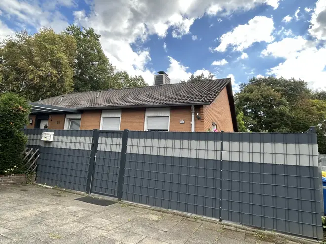 7 Zimmer Haus mit 148 m² in Neuss – Bild 1