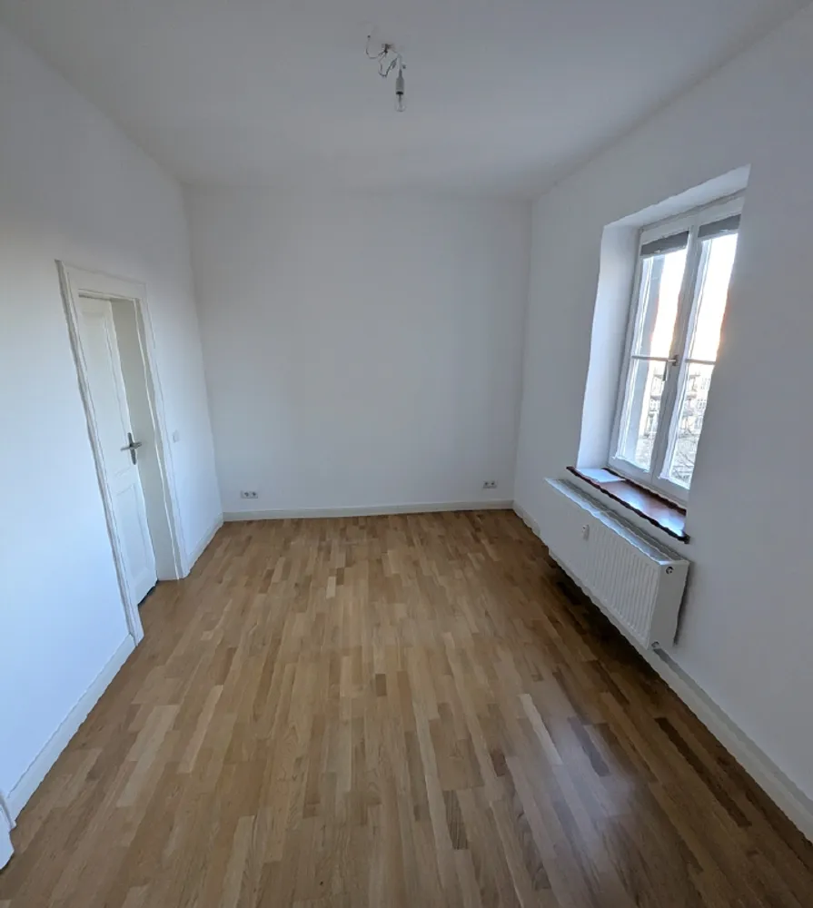 2 Zimmer Wohnung mit 90 m² in Dresden – Bild 6