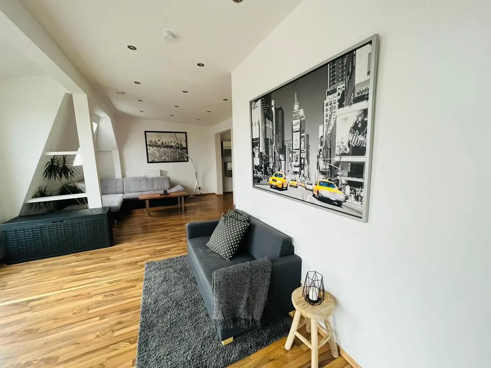 3 Zimmer Wohnung mit 112 m² in Bremerhaven – Bild 1