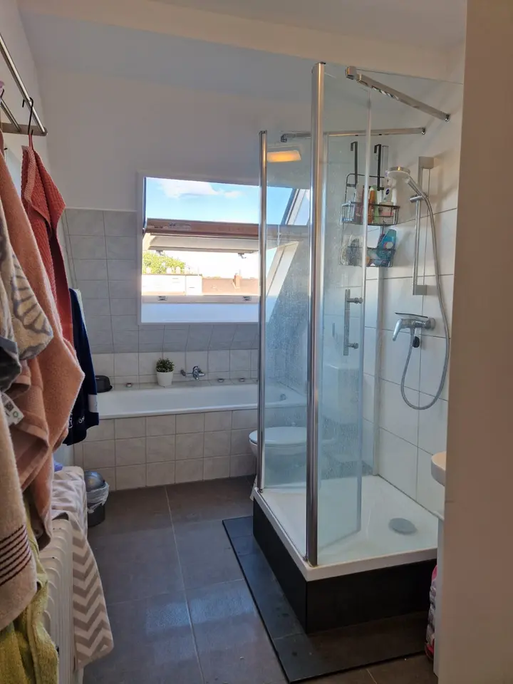 WG-Zimmer mit 110 m² in Ludwigshafen – Bild 4