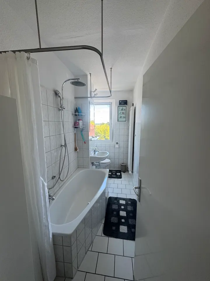 4 Zimmer Wohnung mit 74 m² in Neubrandenburg – Bild 6