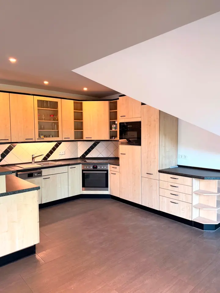 5 Zimmer Wohnung mit 150 m² in Gießen – Bild 4