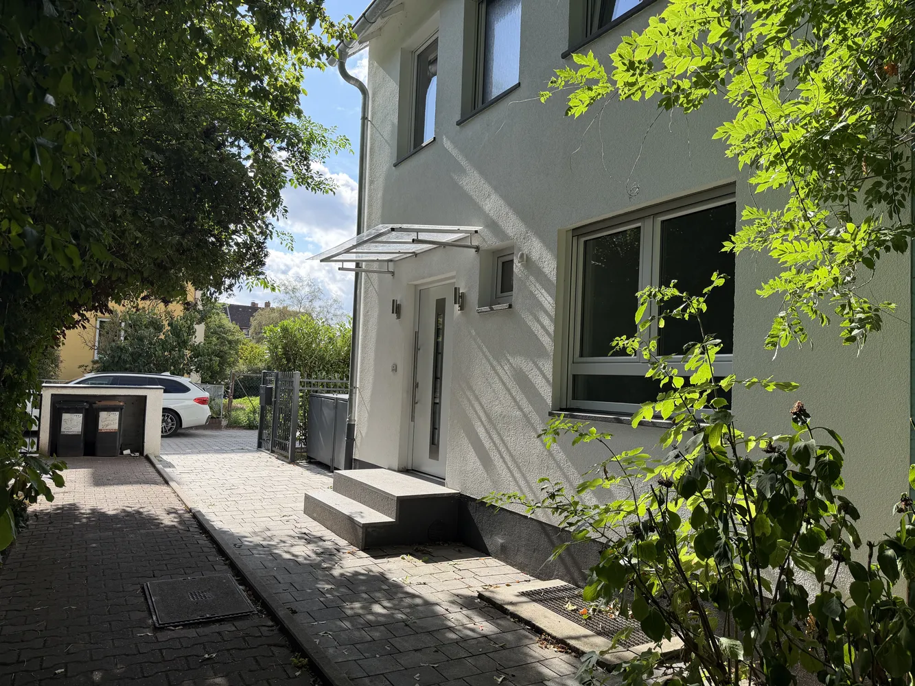 6 Zimmer Haus mit 128 m² in Frankfurt am Main – Bild 1