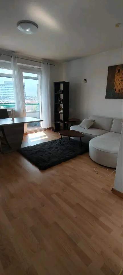 4 Zimmer Wohnung mit 72 m² in Neubrandenburg – Bild 1