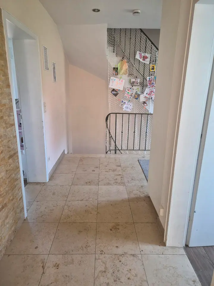 6 Zimmer Haus mit 165 m² in Freiburg im Breisgau – Bild 4