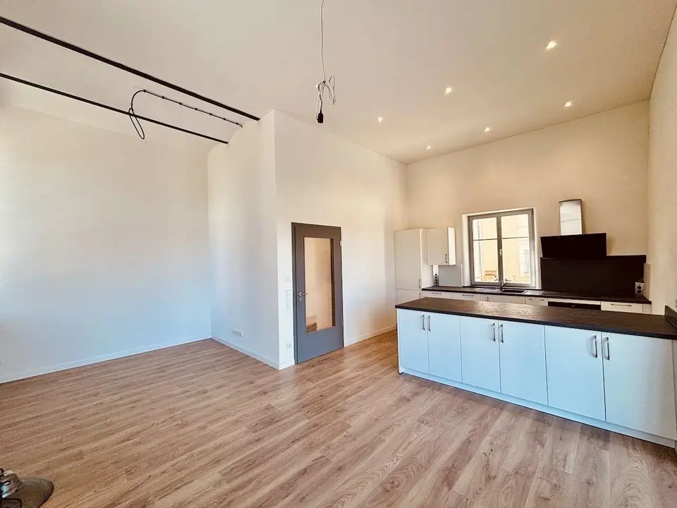 4 Zimmer Wohnung mit 134 m² in Augsburg – Bild 3