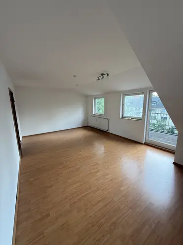 2 Zimmer Wohnung mit 62 m² in Krefeld – Bild 1