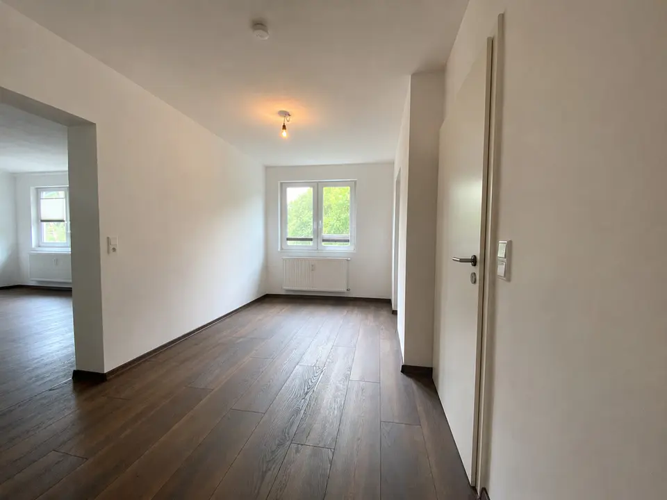 4 Zimmer Wohnung mit 113 m² in Solingen – Bild 1